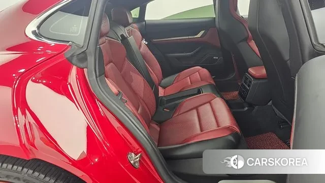 Porsche Taycan 2020 Красный из Кореи, фото 4