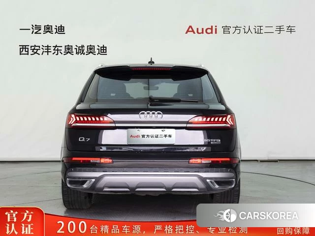 Audi Q7 2020 Черный из Китая, фото 4