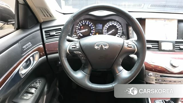 Infiniti Q70 2018 Белый из Кореи, фото 4