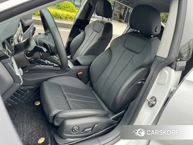 Audi A5 2025 Белый из Китая, фото 4