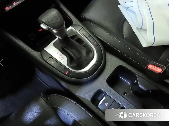 Kia The New K3 2nd generation 2021 Белый из Кореи, фото 4