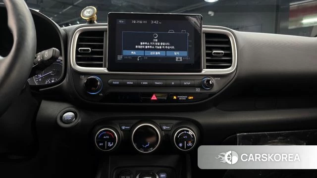 Hyundai Venue 2019 Белый из Кореи, фото 4