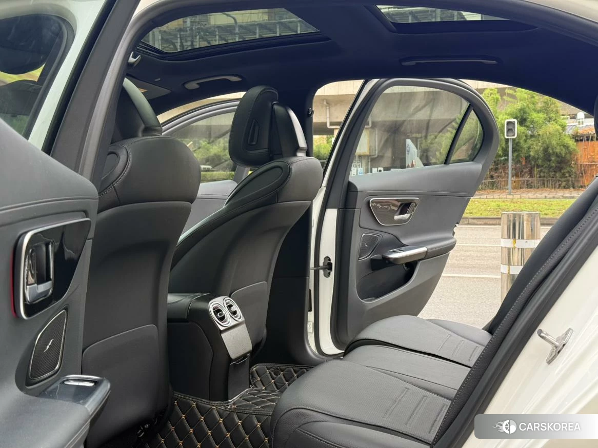 Mercedes-Benz C-class 2021 Белый из Китая, фото 4