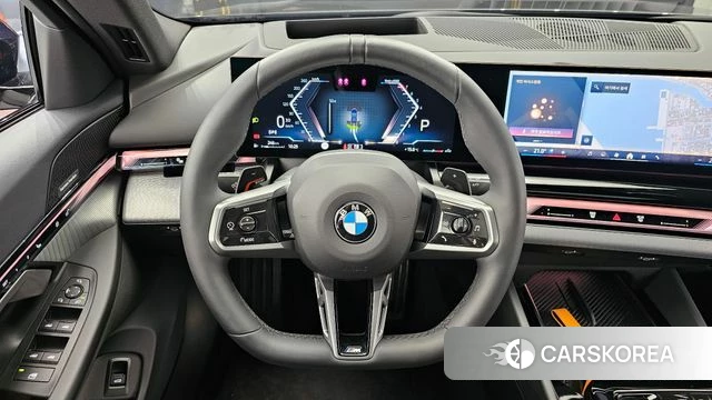 BMW 5 Series (G60) 2025 Синий из Кореи, фото 4