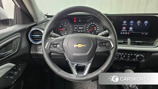Chevrolet (GM Daewoo) Trax Crossover 2023 Белый из Кореи, фото 4