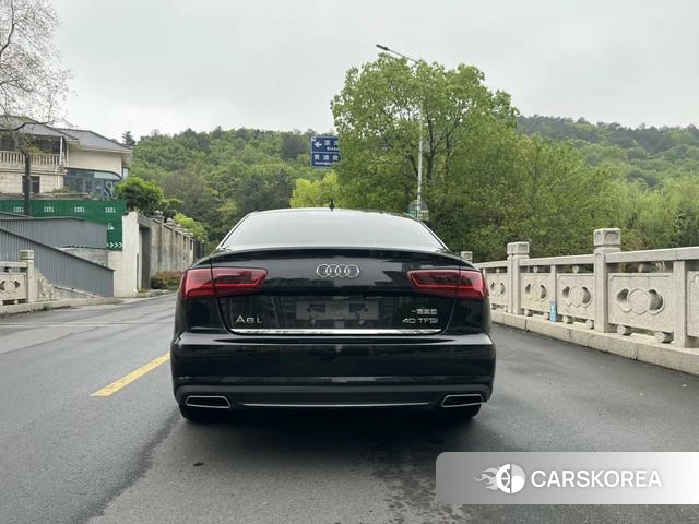 Audi A6L 2018 Черный из Китая, фото 4