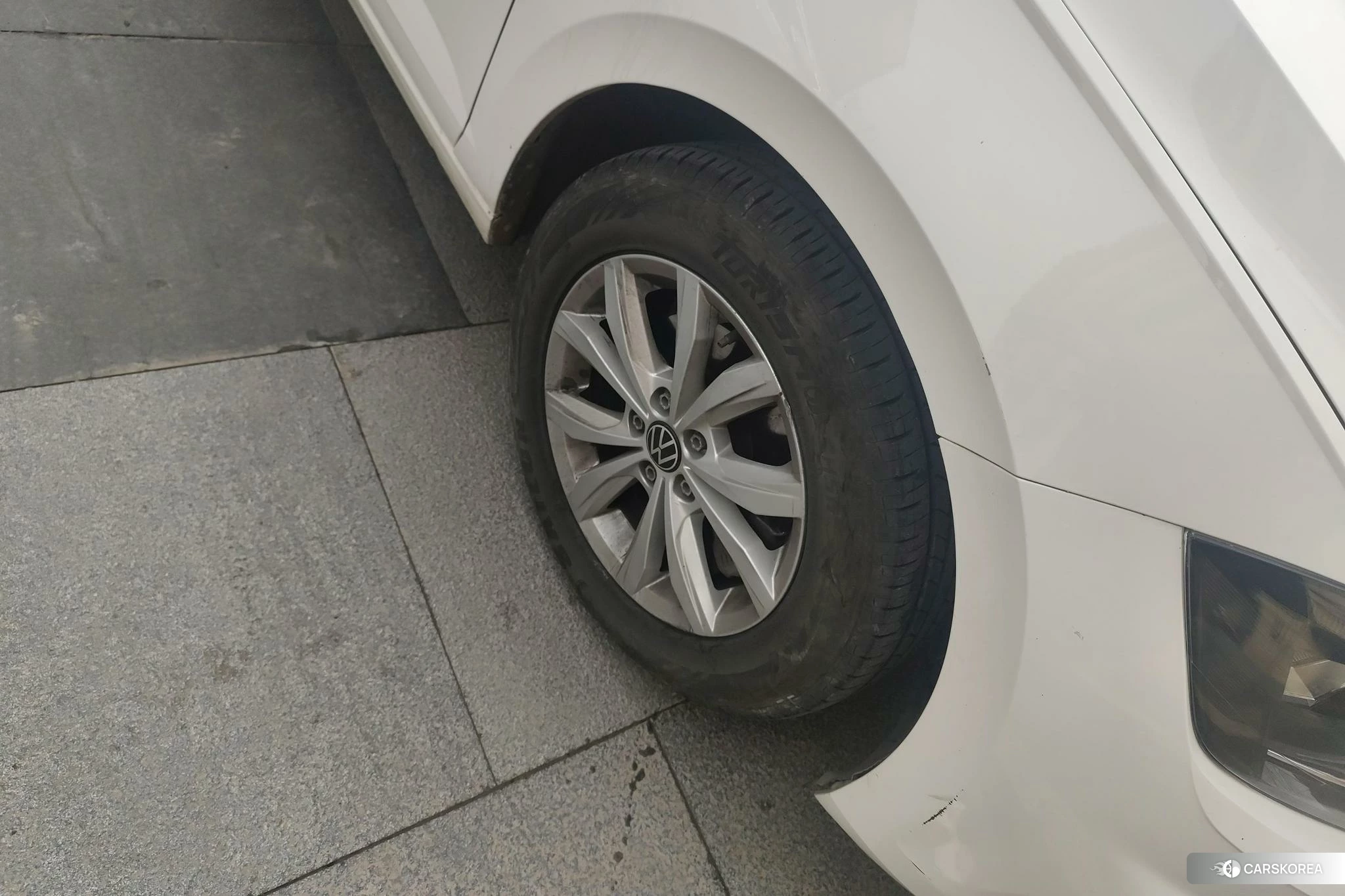 Volkswagen Polo 2021 Белый из Китая, фото 4