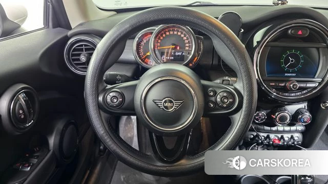 Mini Cooper 2020 Черный из Кореи, фото 4