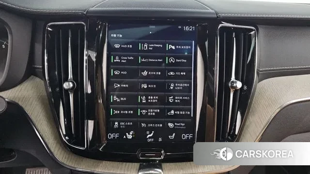 Volvo XC60 second Generation 2018 Белый из Кореи, фото 4