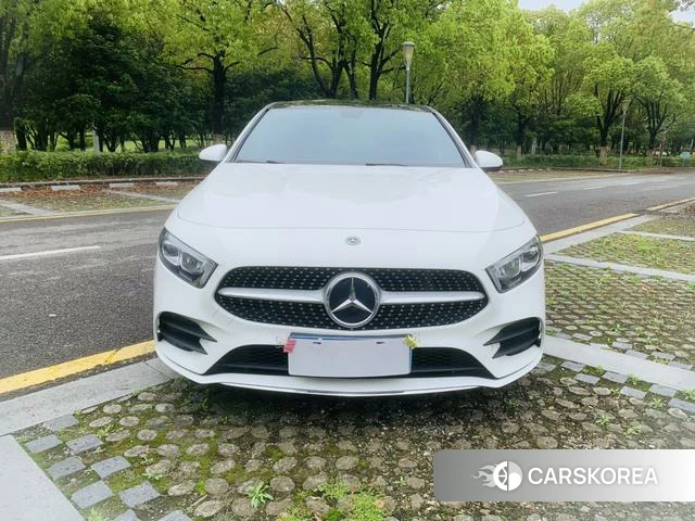 Mercedes-Benz Class A 2020 Белый из Китая, фото 4