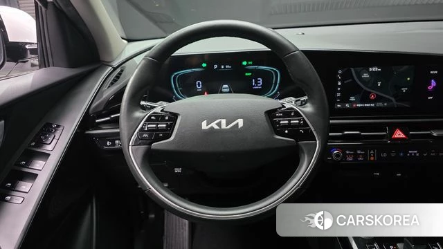 Kia Di Ol Nu Niro 2022 Белый из Кореи, фото 4