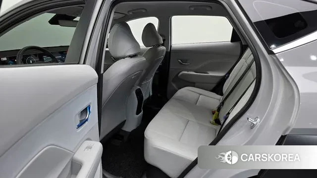 Hyundai Kona Hybrid (SX2) 2025 Серебряный из Кореи, фото 4