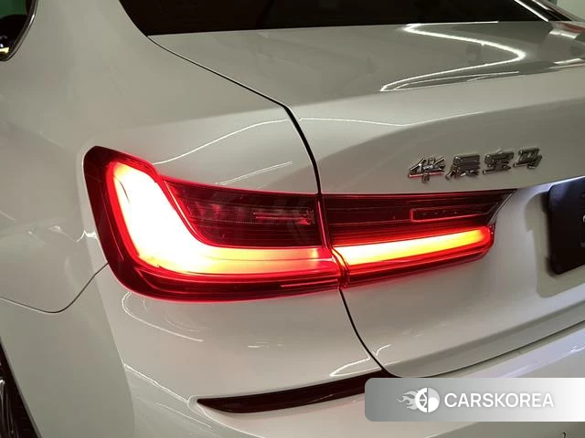 BMW 3 series 2022 Белый из Китая, фото 4