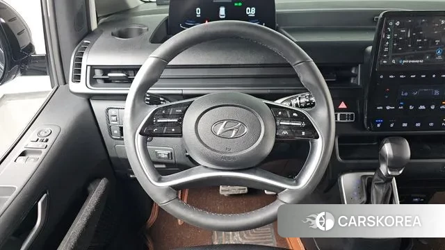 Hyundai Staria 2023 Серый из Кореи, фото 4