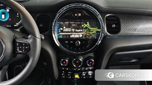 Mini Cooper Electric 2023 Черный из Кореи, фото 4