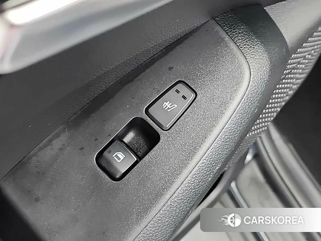 Kia Seltos 2021 Серый из Кореи, фото 4