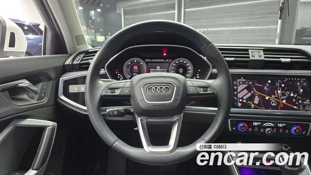 Audi Q3 (F3) 2023 Белый из Кореи, фото 4