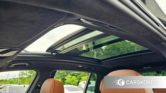 BMW X7 (G07) 2024 Черный из Кореи, фото 4