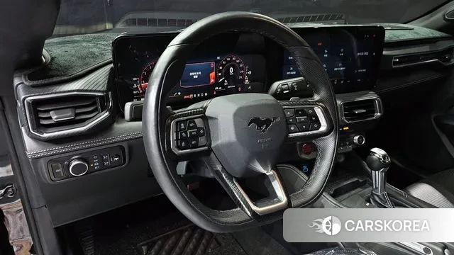 Ford Mustang 7th Generation 2024 Черный из Кореи, фото 4