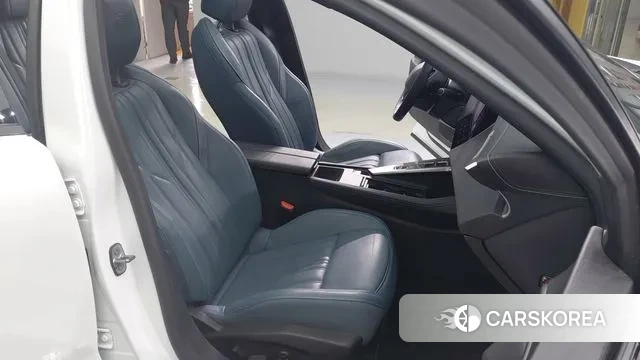 Peugeot 408 2023 Белый из Кореи, фото 4