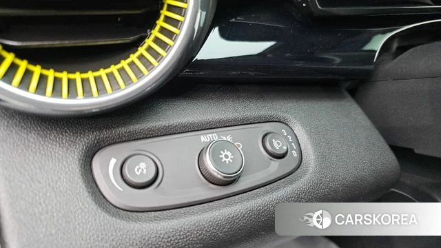 Chevrolet (GM Daewoo) Trax Crossover 2024 Черный из Кореи, фото 4