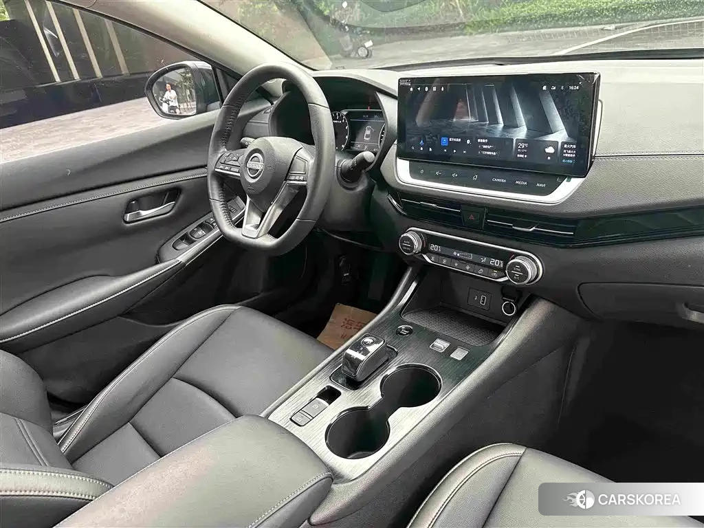 Nissan Sylphy 2023 Черный из Китая, фото 4