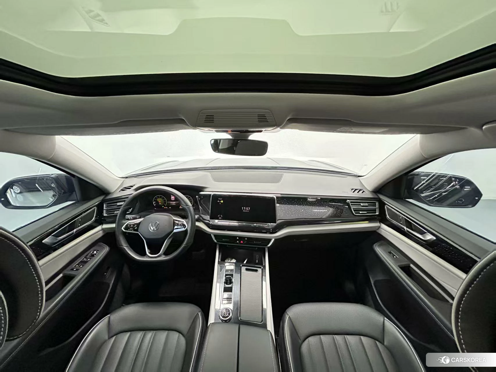 Volkswagen Tourang 2021 Черный из Китая, фото 4