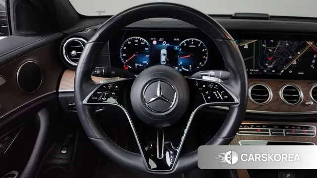 Mercedes-Benz E-Class W213 2021 Серый из Кореи, фото 4
