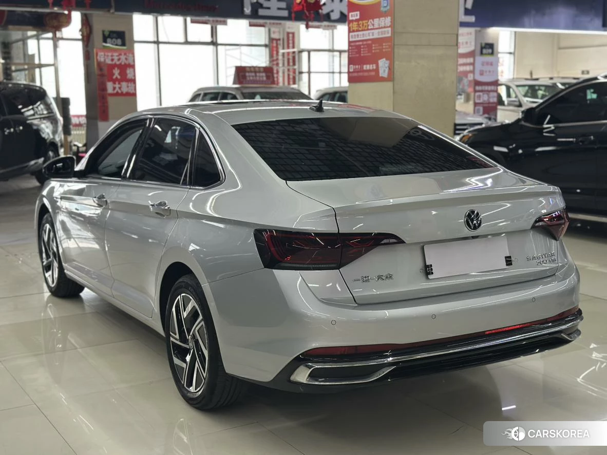Volkswagen Sagitar 2022 Серебристо-серый из Китая, фото 4