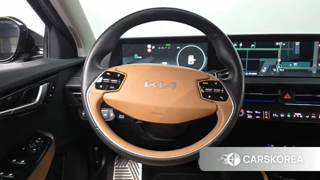 Kia EV6 2023 Черный из Кореи, фото 4