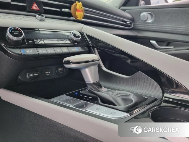 Hyundai Avante (CN7) 2023 Серебристо-серый из Кореи, фото 4