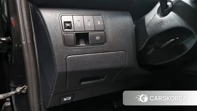 Hyundai Staria 2022 Черный из Кореи, фото 4