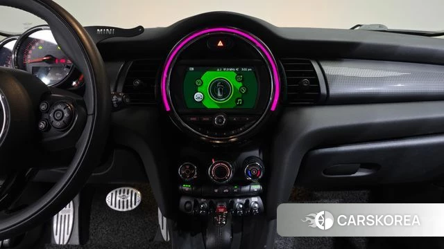Mini Cooper 2018 Жемчужный цвет из Кореи, фото 4