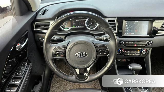 Kia Niro 2018 Белый из Кореи, фото 4