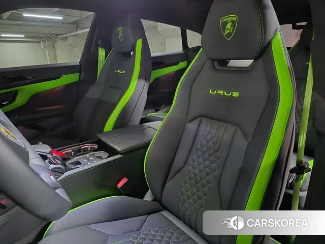 Lamborghini Urus 2024 Фиолетовый из Кореи, фото 4