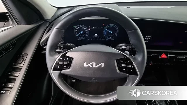 Kia Di Ol Nu Niro 2023 Белый из Кореи, фото 4