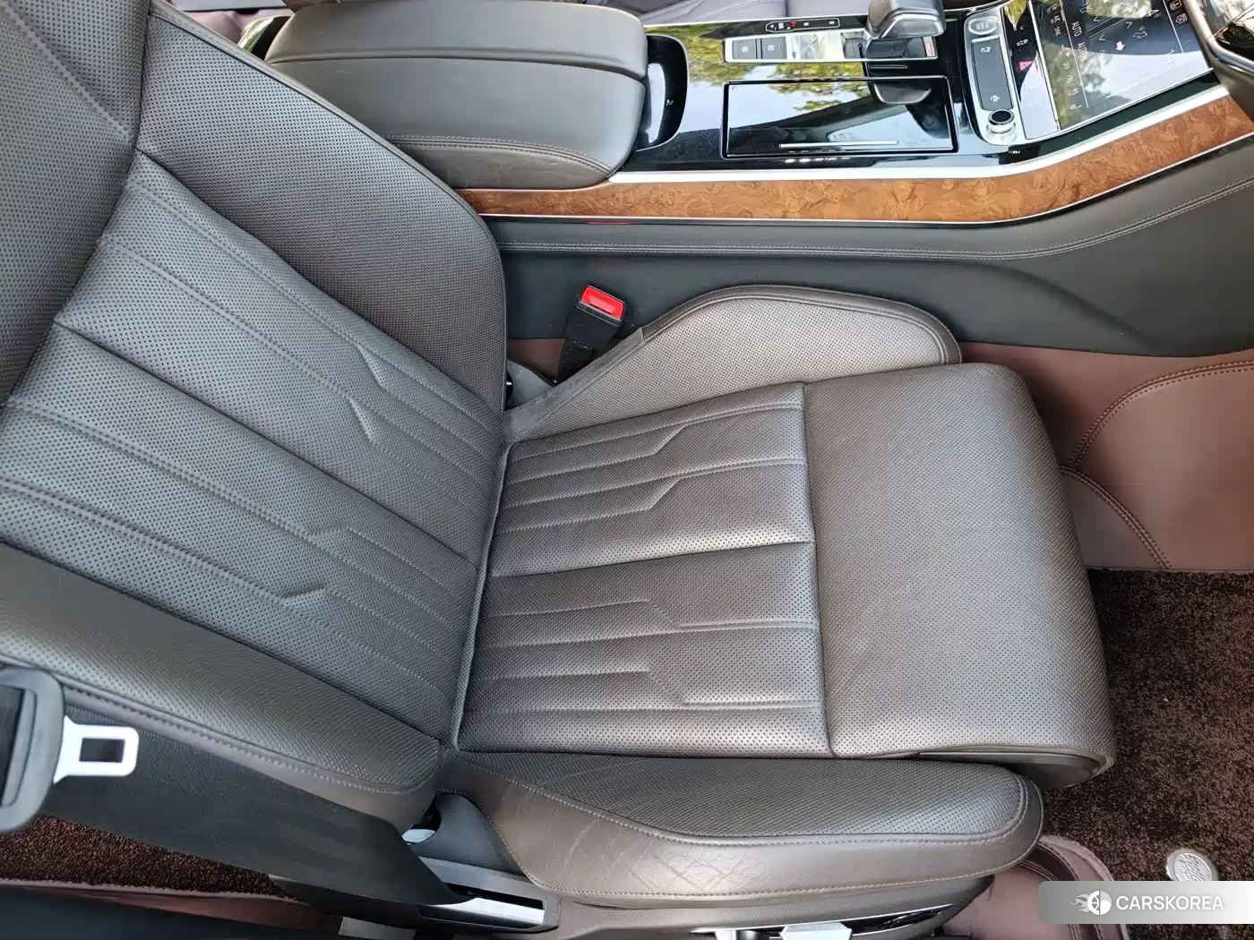 Audi A8 2019 Черный из Китая, фото 4