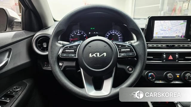 Kia The New K3 2nd generation 2022 Белый из Кореи, фото 4