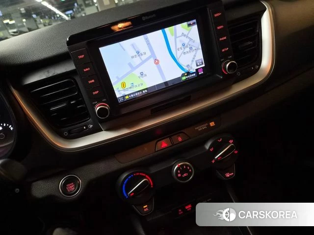 Kia Stonic 2020 Белый из Кореи, фото 4