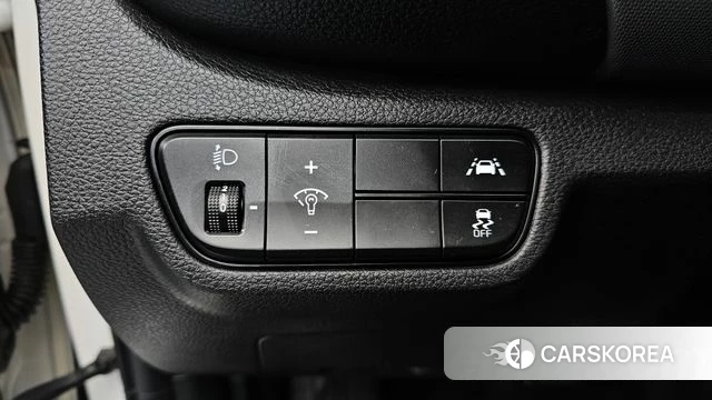 Kia Seltos 2022 Белый из Кореи, фото 4