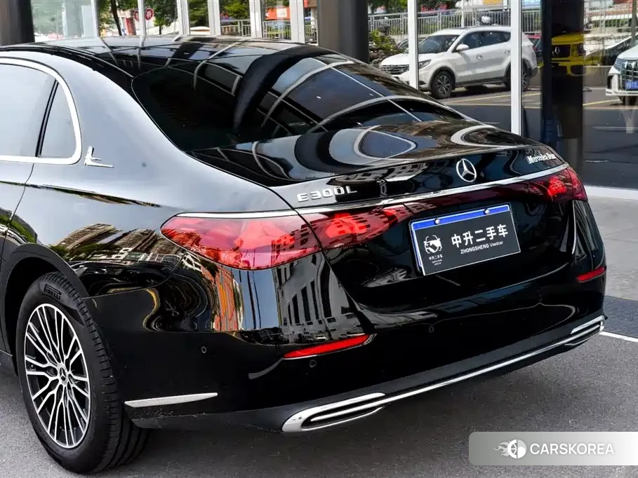 Mercedes-Benz E-Class 2026 Черный из Китая, фото 4