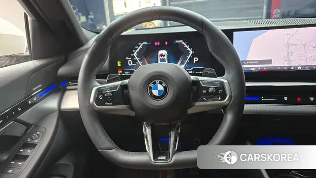 BMW 5 Series (G60) 2024 Белый из Кореи, фото 4