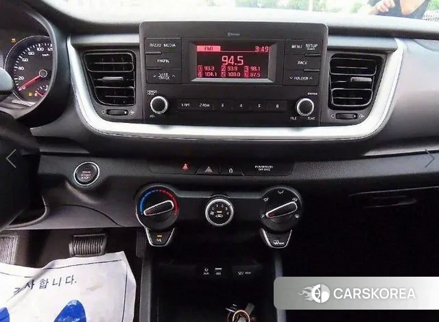 Kia Stonic 2020 Серый из Кореи, фото 4