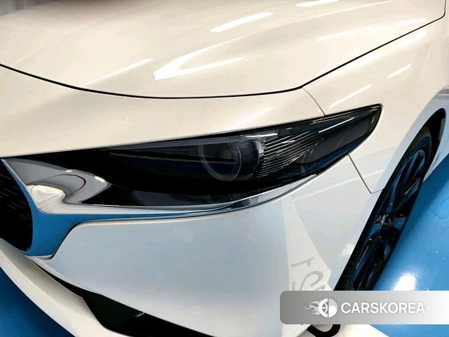 Mazda 3 Angkesaila 2023 Белый из Китая, фото 4