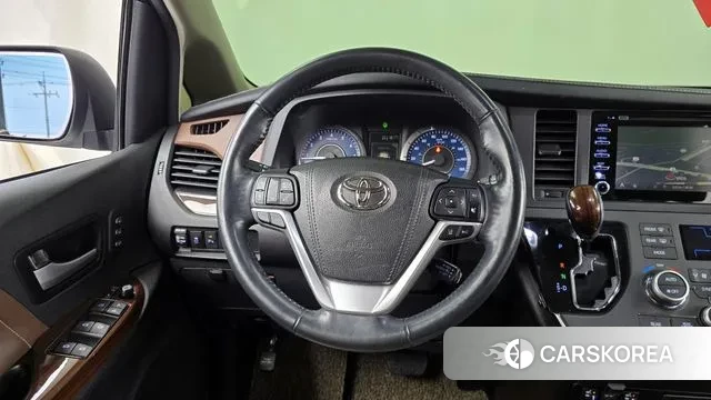 Toyota Sienna 2018 Белый из Кореи, фото 4