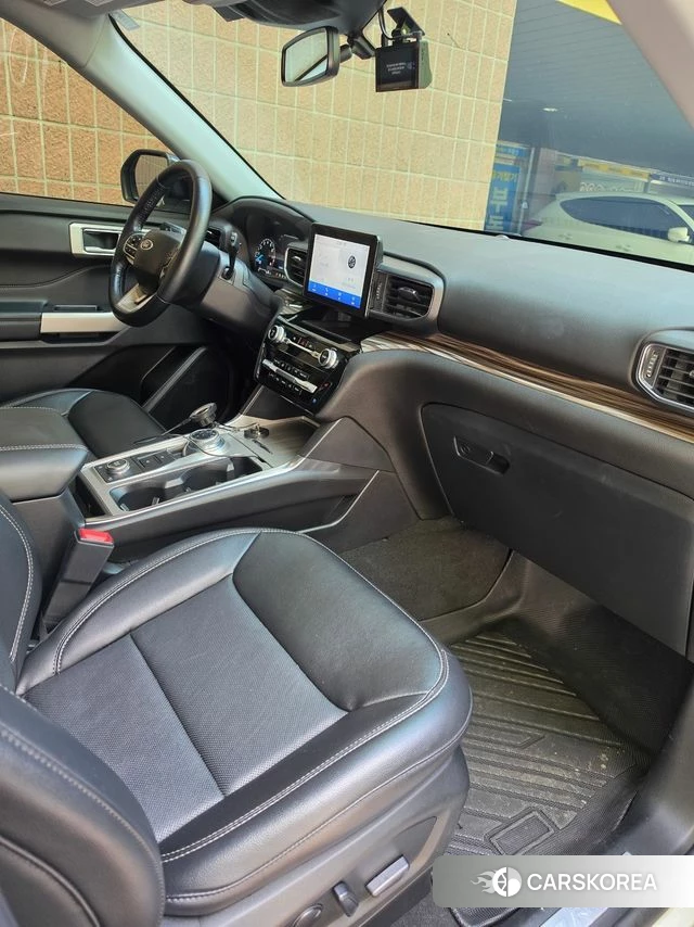 Ford Explorer 6th Generation 2022 Белый из Кореи, фото 4