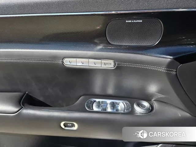 Genesis G90 (RS4) 2022 Черный из Кореи, фото 4