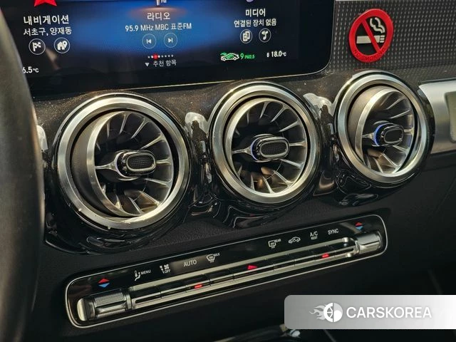 Mercedes-Benz GLB-Class X247 2022 Белый из Кореи, фото 4