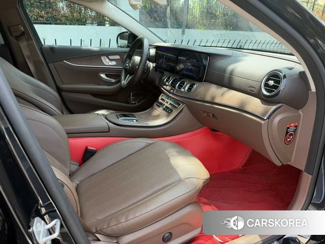 Mercedes-Benz E-class 2020 Черный из Китая, фото 4