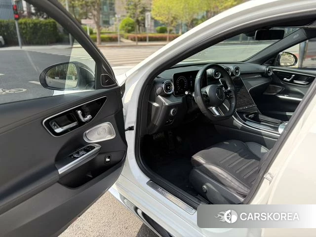 Mercedes-Benz Class C 2022 Белый из Китая, фото 4